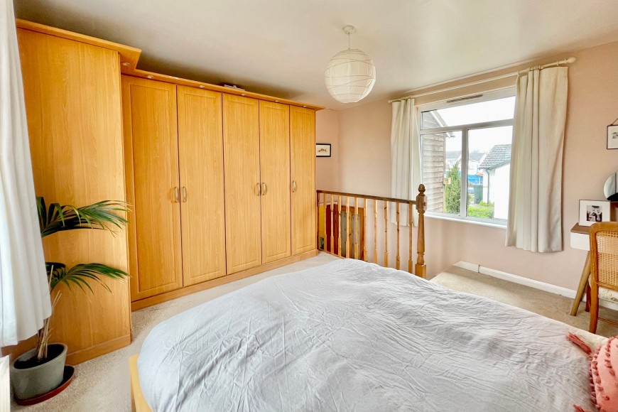 Longfield, Falmouth, TR11