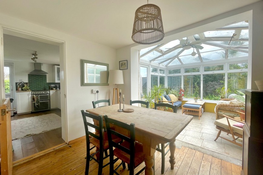 Longfield, Falmouth, TR11