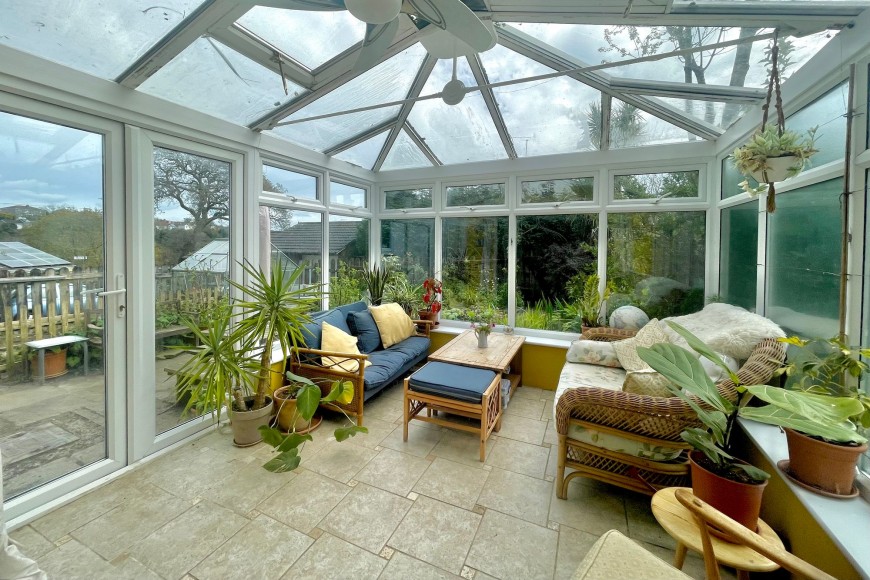 Longfield, Falmouth, TR11