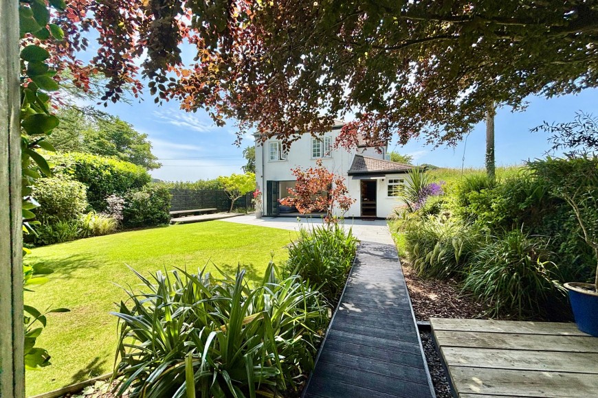 Lane End, St. Gluvias, TR10