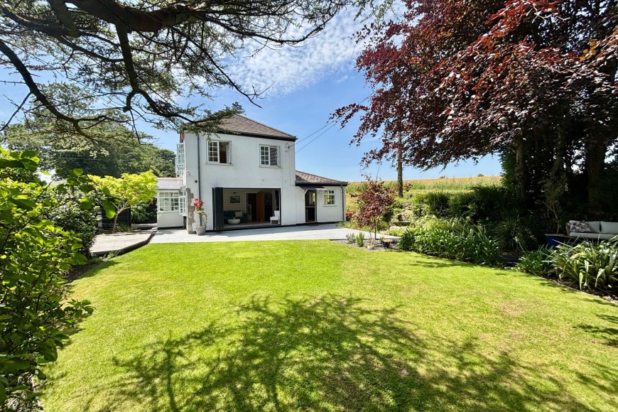 Lane End, St. Gluvias, TR10