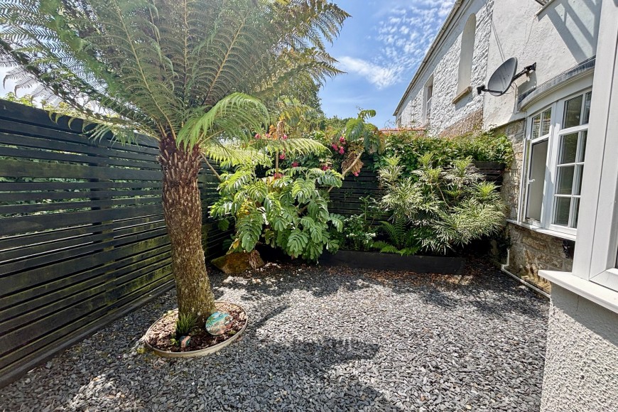 Lane End, St. Gluvias, TR10