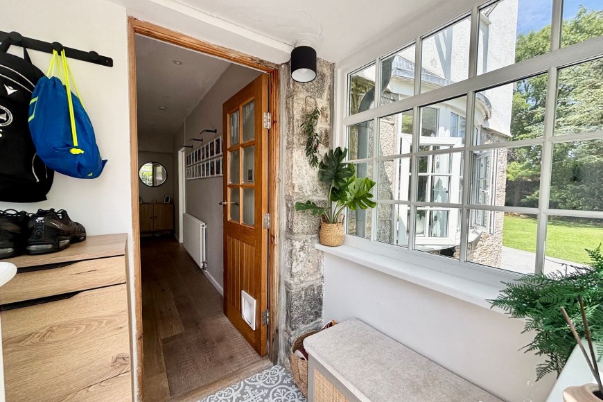 Lane End, St. Gluvias, TR10