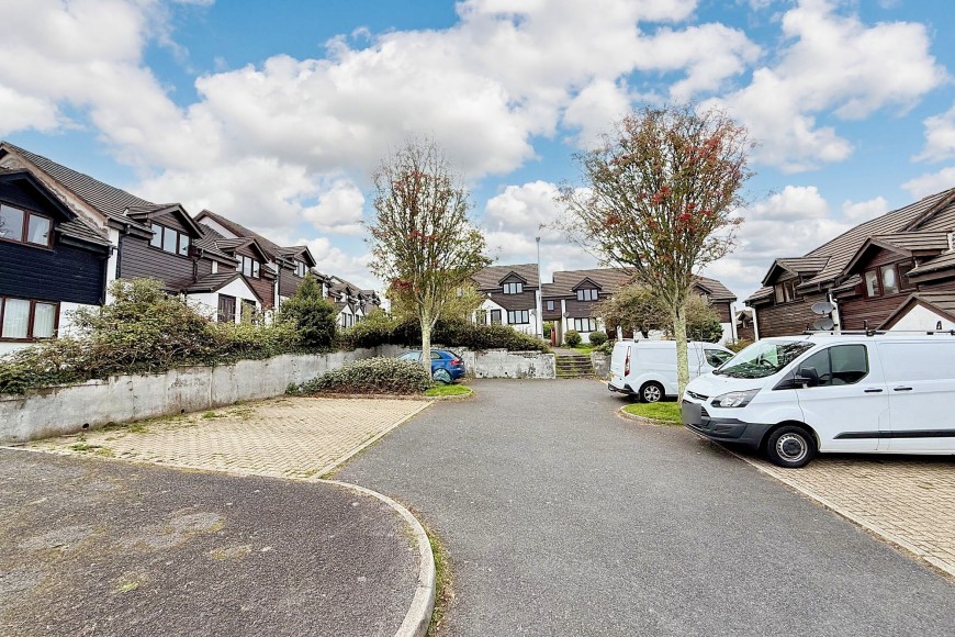 Alderwood Parc, Penryn, TR10
