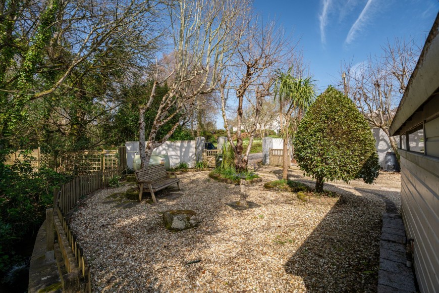 Comfort Road, Mylor Bridge, TR11