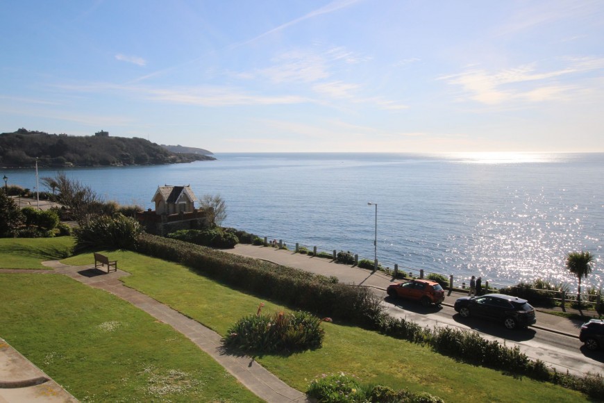 Cliff Road, Bay Court Cliff Road, TR11