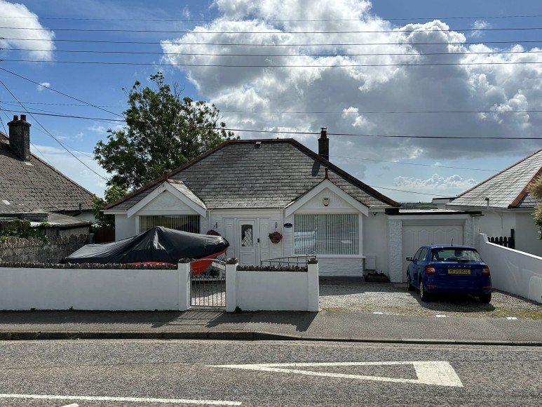 Treliever Road, Mabe Burnthouse, TR10