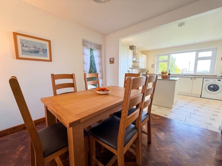 Tredova Crescent, Falmouth, TR11