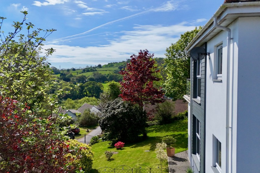 Polsethow, Penryn, TR10