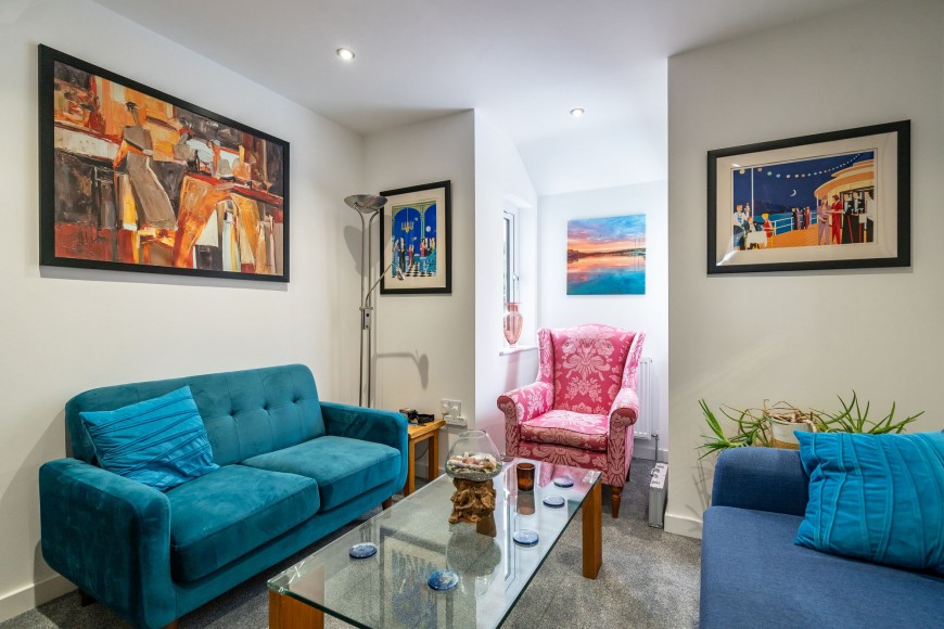 Polsethow, Penryn, TR10