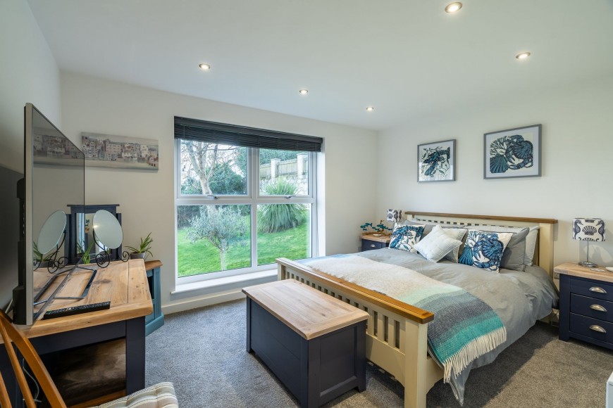 Polsethow, Penryn, TR10