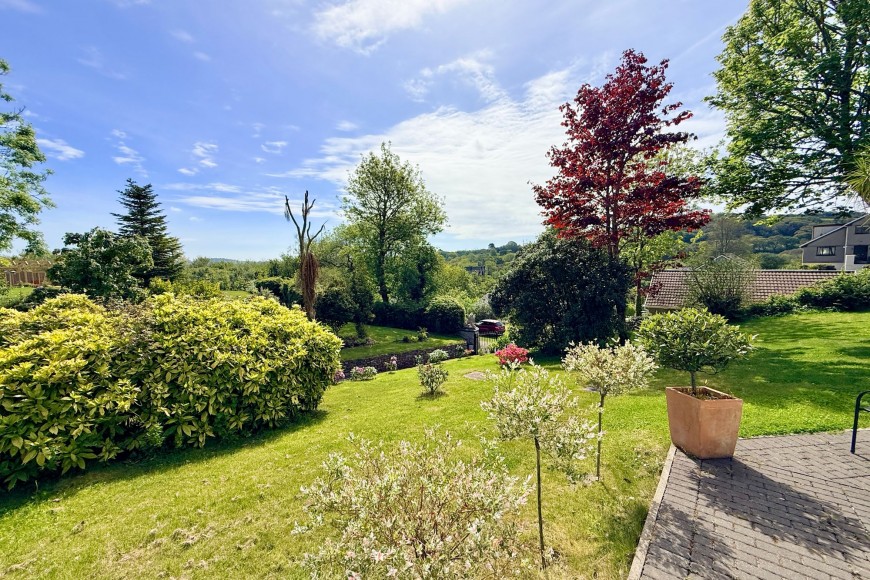Polsethow, Penryn, TR10