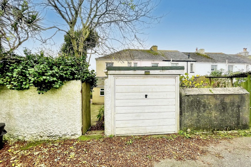 Penmere Place, Falmouth, TR11