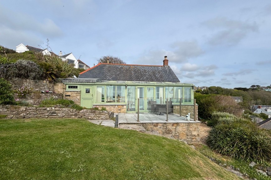 Cadgwith, Ruan Minor, TR12