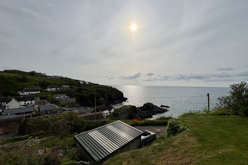 Cadgwith, Ruan Minor, TR12