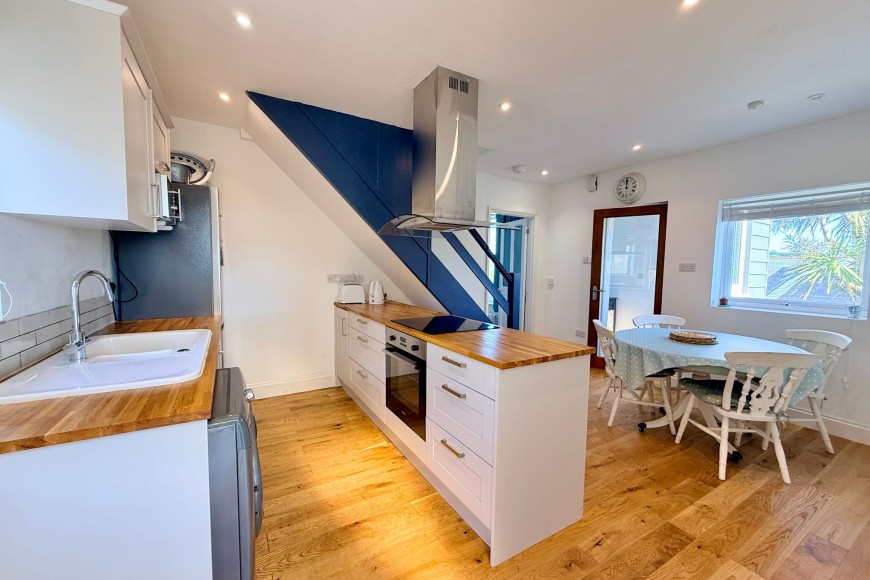 Tresillian Road, Falmouth, TR11