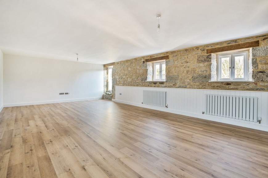 Lower Treluswell, Penryn, TR10