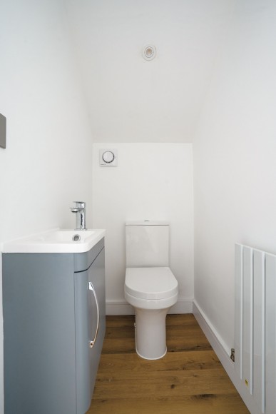 Lower Treluswell, Penryn, TR10