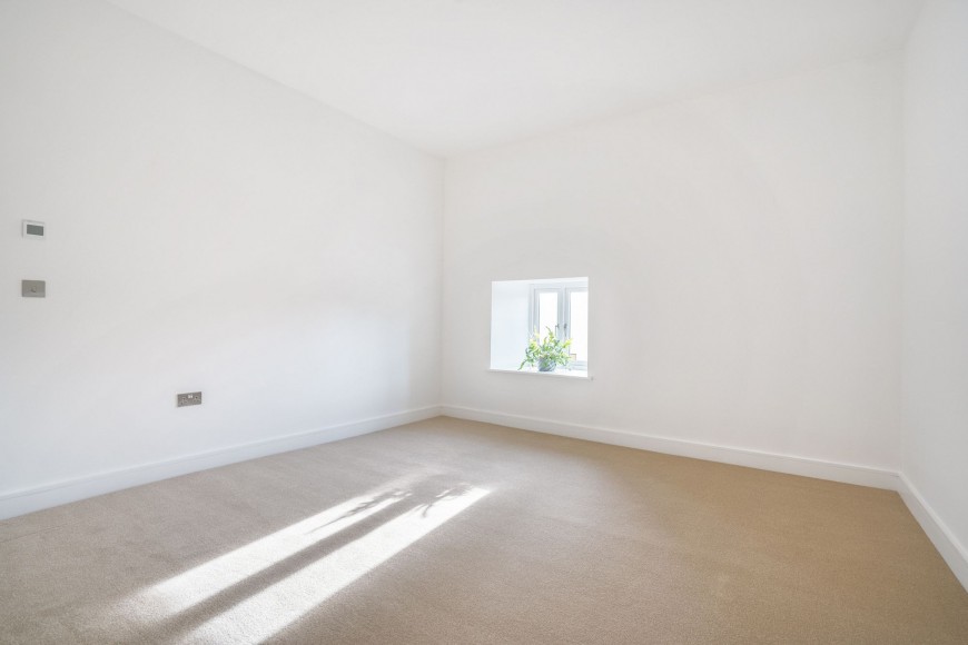 Lower Treluswell, Penryn, TR10