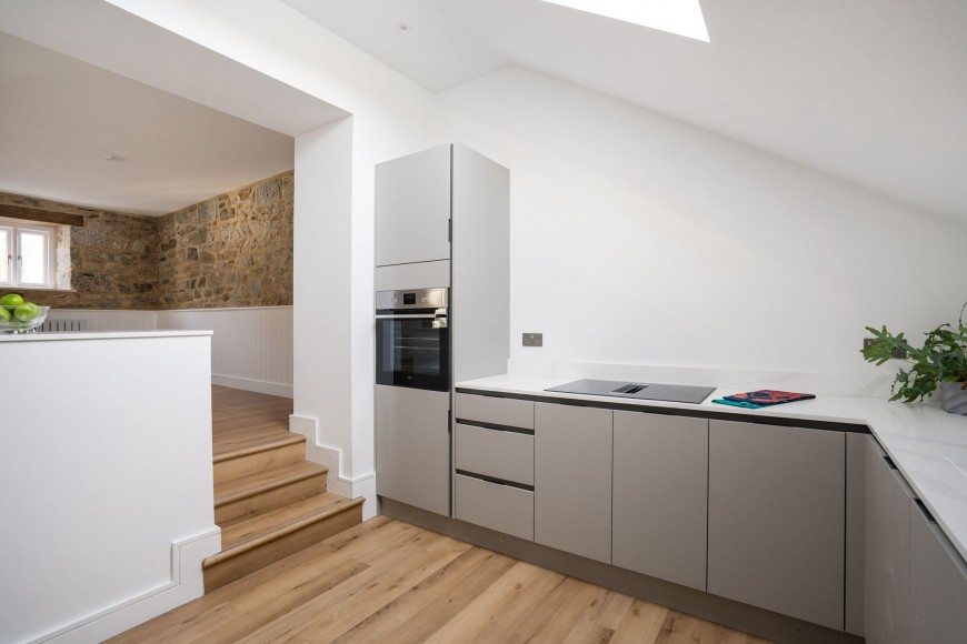 Lower Treluswell, Penryn, TR10