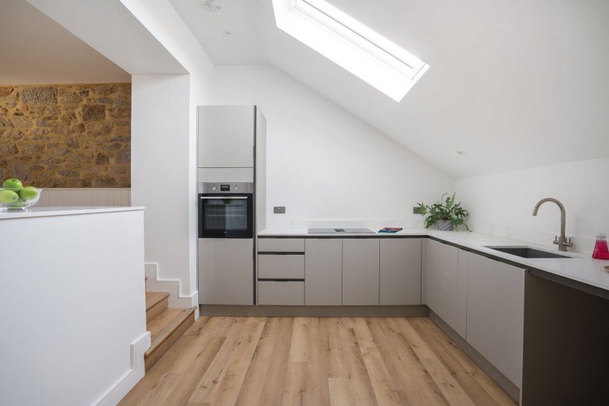 Lower Treluswell, Penryn, TR10