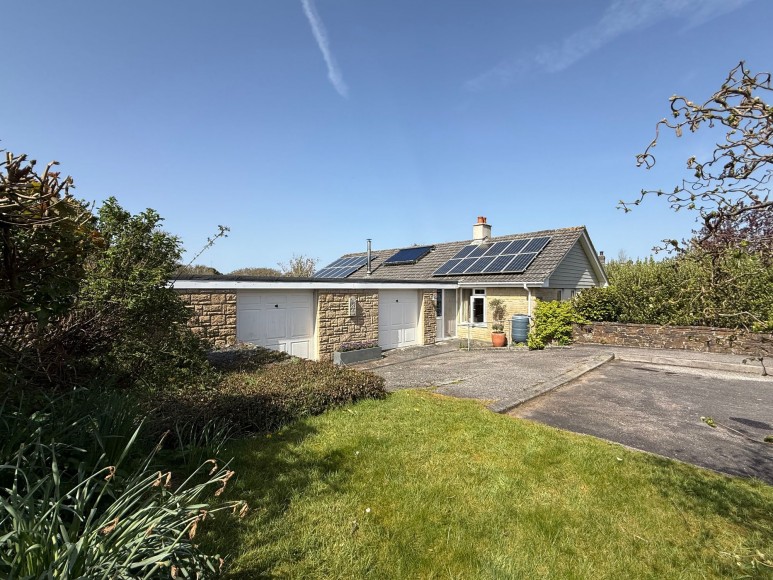 Salt Box Close, Mylor Bridge, TR11