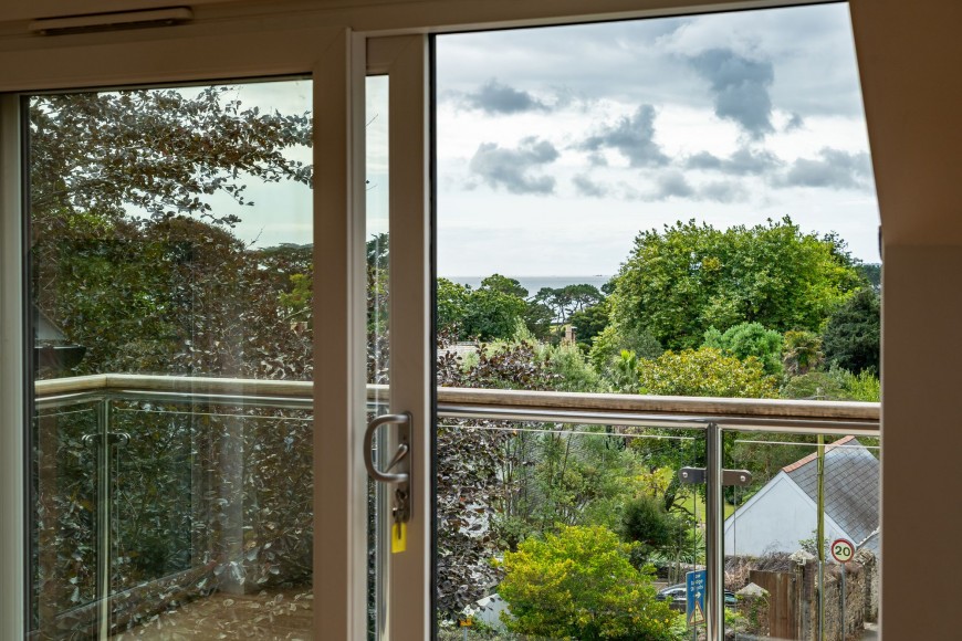 3 Rosehill Place, 66 Melvill Road, TR11