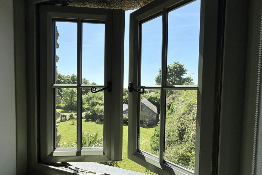 Mawnan Smith, Lower Tregarne, TR11