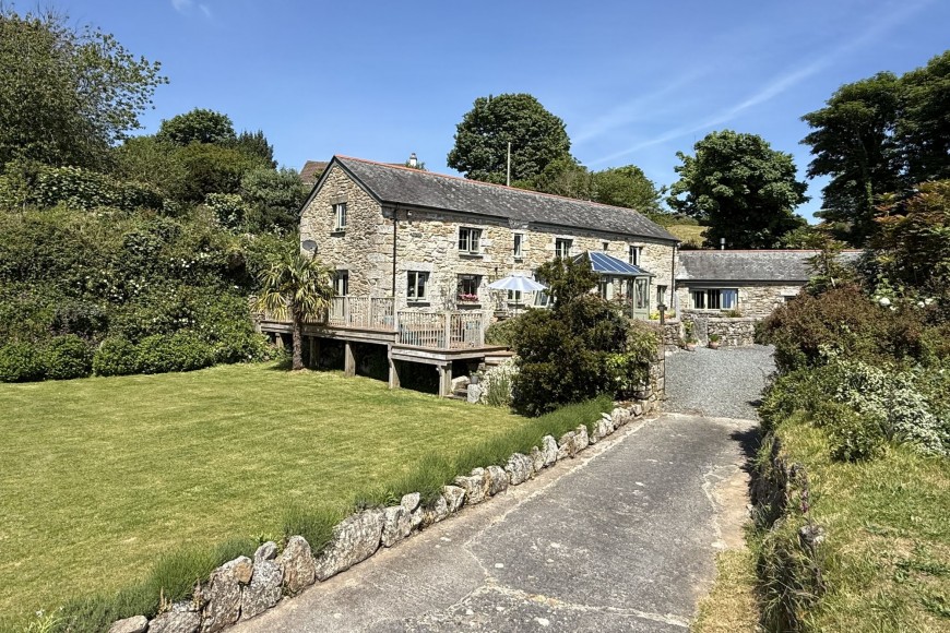 Mawnan Smith, Lower Tregarne, TR11