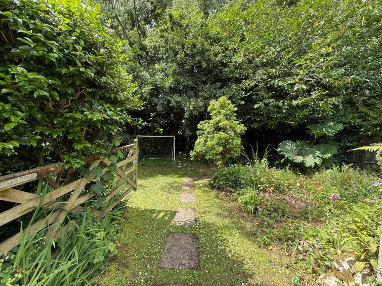 Venton Road, Falmouth, TR11