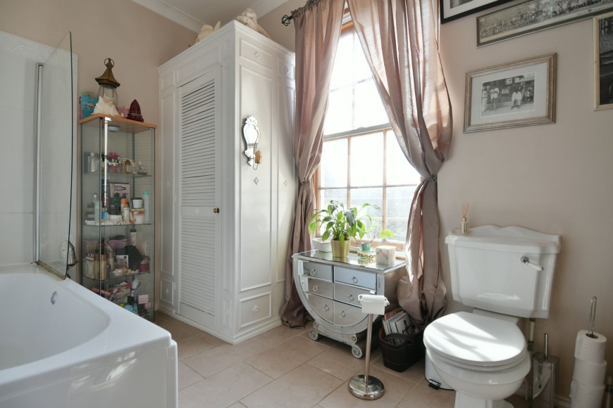 Higher Market Street, Penryn, TR10