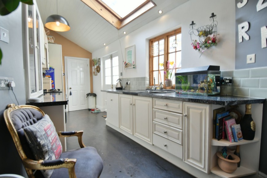 Higher Market Street, Penryn, TR10