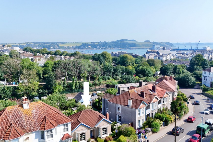 Avenue Road, Falmouth, TR11