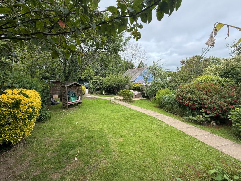 Avenue Road, Falmouth, TR11