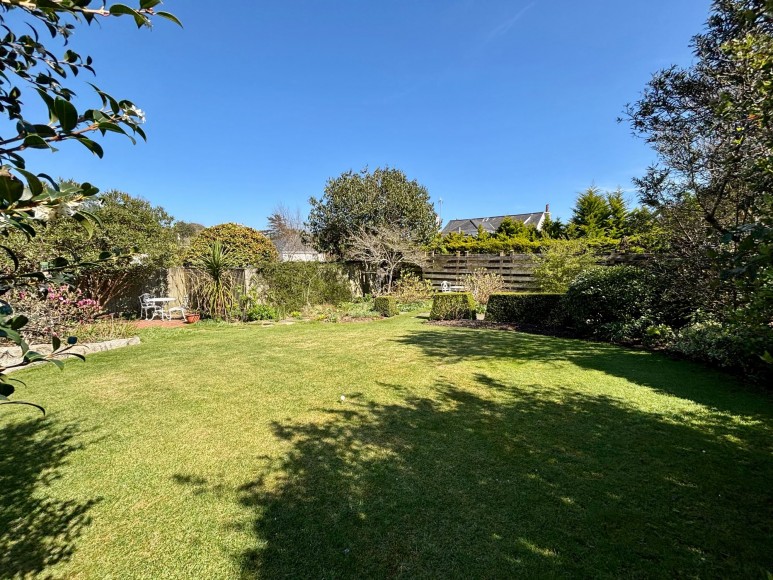 Tredova Crescent, Falmouth, TR11