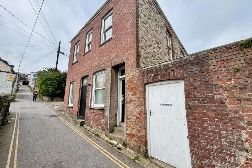 Hulls Lane, Falmouth, TR11