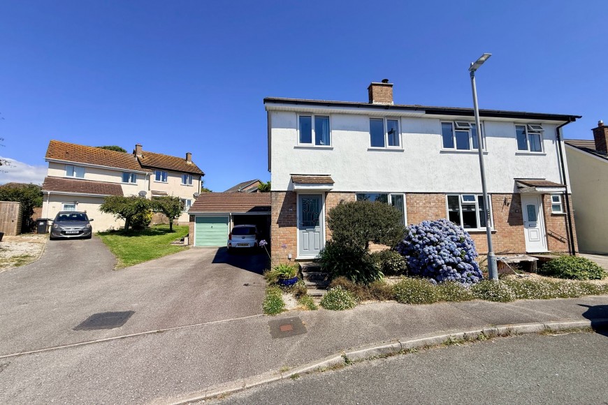 Polmennor Road, Falmouth, TR11