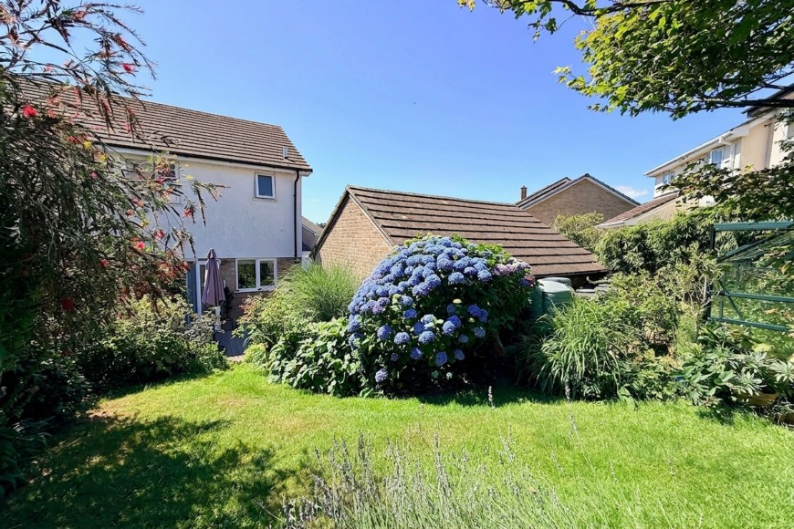 Polmennor Road, Falmouth, TR11