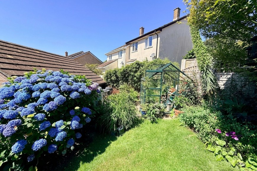 Polmennor Road, Falmouth, TR11