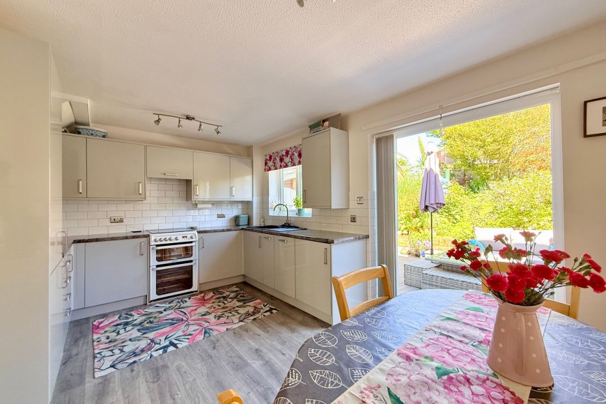 Polmennor Road, Falmouth, TR11