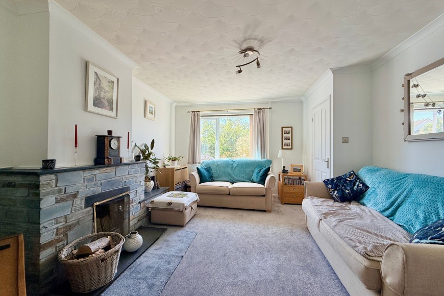 Polmennor Road, Falmouth, TR11