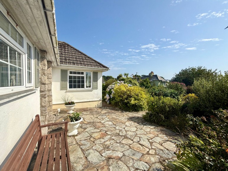 Tredova Crescent, Falmouth, TR11