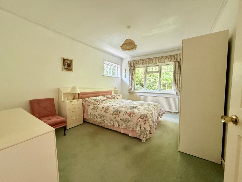 Tredova Crescent, Falmouth, TR11