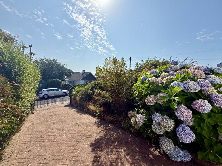 Tredova Crescent, Falmouth, TR11