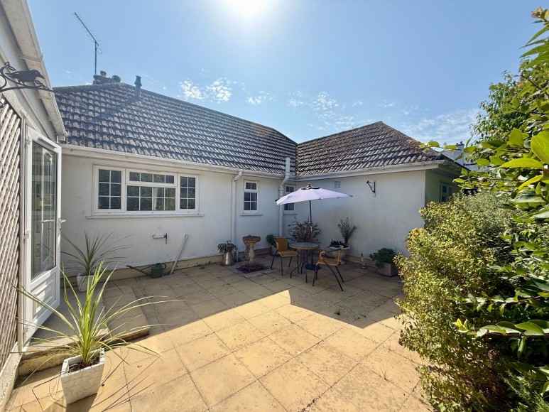 Tredova Crescent, Falmouth, TR11