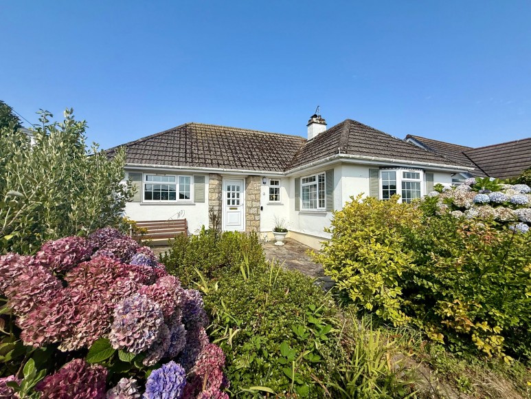 Tredova Crescent, Falmouth, TR11
