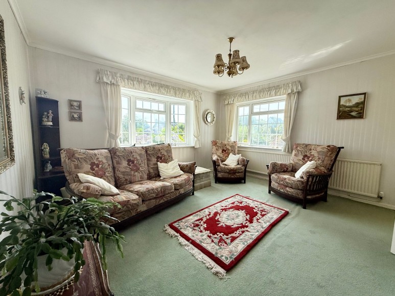 Tredova Crescent, Falmouth, TR11