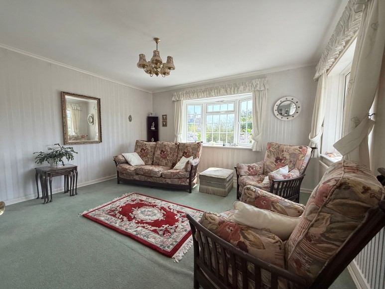 Tredova Crescent, Falmouth, TR11