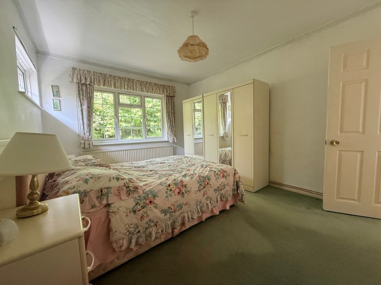 Tredova Crescent, Falmouth, TR11
