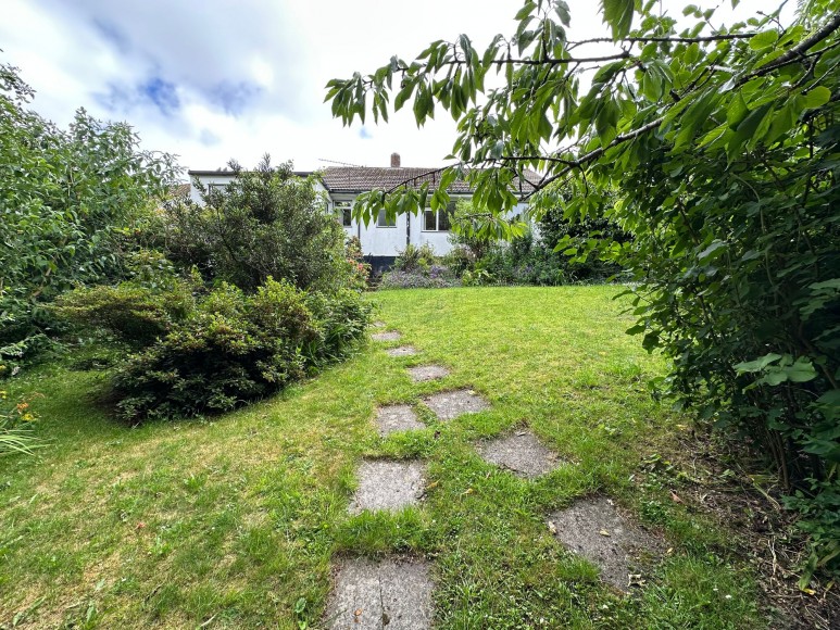 Penvale Crescent, Penryn, TR10